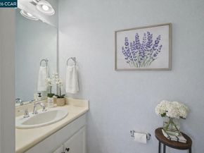 207 Heligan Ln. 8, Livermore CA 94551