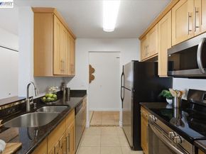 39843 Cedar Blvd 219, Newark CA 94560