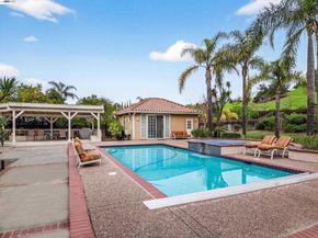 2166 Shadow Ridge Way, San Jose CA 95138