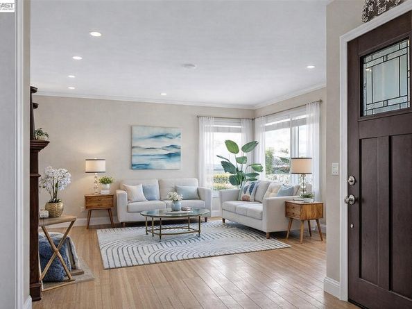 17676 Garland Ct, Castro Valley CA 94546