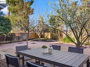 1565 Mendoza Ct, Pleasanton CA 94566