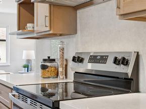 13048 Brookpark Rd, Oakland CA 94619