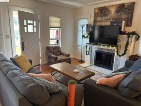 1024 Elsinore Ave, Oakland CA 94602