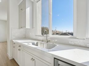 1933 Grand Street, Alameda CA 94501