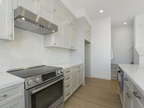 1933 Grand Street, Alameda CA 94501