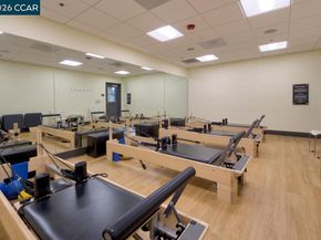 2501 Pine Knoll Dr 8, Walnut Creek CA 94595