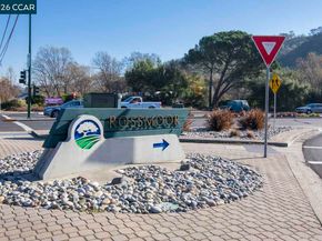 2501 Pine Knoll Dr 8, Walnut Creek CA 94595