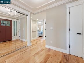 2501 Pine Knoll Dr 8, Walnut Creek CA 94595