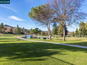 2501 Pine Knoll Dr 8, Walnut Creek CA 94595