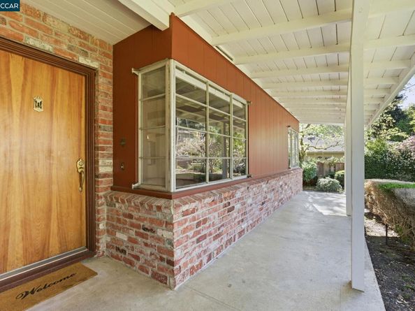 22 Irving Ln, Orinda CA 94563