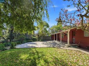 22 Irving Ln, Orinda CA 94563