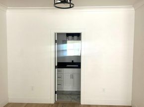 528 41St St, Oakland CA 94609