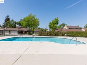 7642 Arbor Creek Circle, Dublin CA 94568