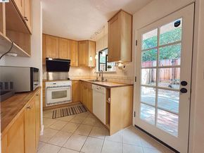 7642 Arbor Creek Circle, Dublin CA 94568
