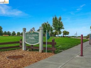 26937 Hayward BLVD 226, Hayward CA 94542