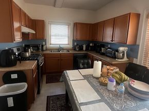 1075 47Th St, Emeryville CA 94608