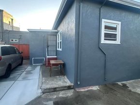 1075 47Th St, Emeryville CA 94608