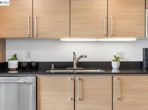 226 2Nd St G2, Oakland CA 94607