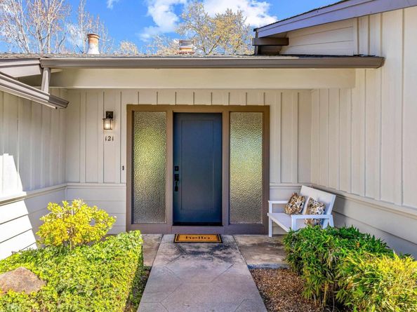 121 Ardith Dr, Orinda CA 94563