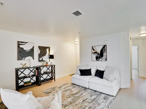 2709 Oak Rd G, Walnut Creek CA 94597