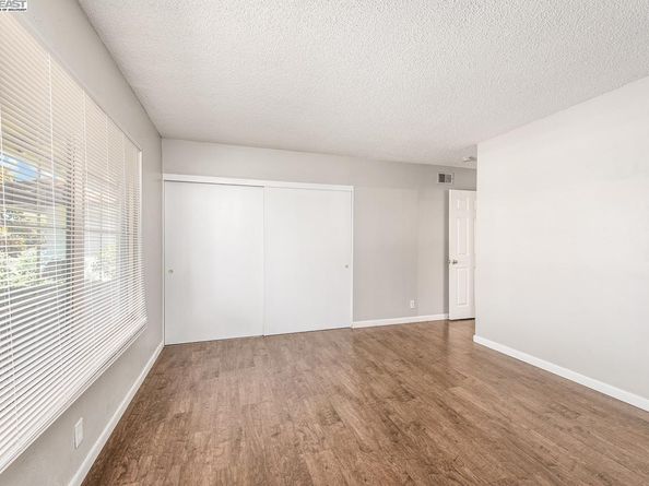1059 Lakehurst Rd, Livermore CA 94551