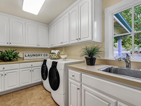 8281 Sassafras Ct, Pleasanton CA 94566