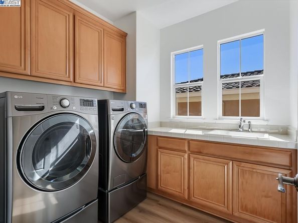 192 Carrick Cir, Hayward CA 94542