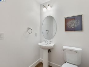 192 Carrick Cir, Hayward CA 94542