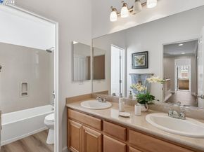 192 Carrick Cir, Hayward CA 94542