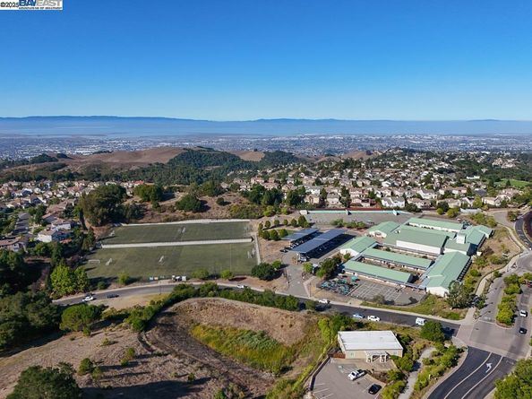 192 Carrick Cir, Hayward CA 94542