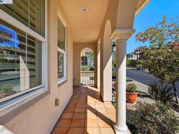 192 Carrick Cir, Hayward CA 94542
