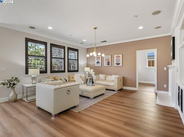 192 Carrick Cir, Hayward CA 94542