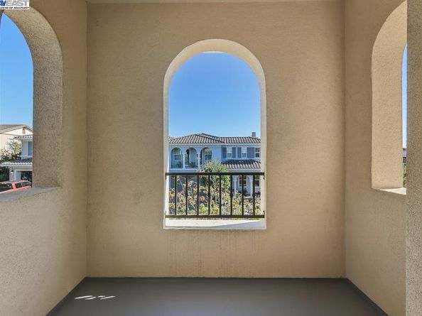 192 Carrick Cir, Hayward CA 94542