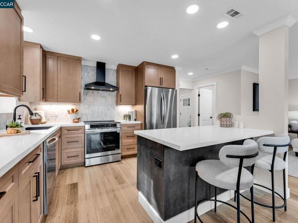 1216 Fairlawn Ct 8, Walnut Creek CA 94595