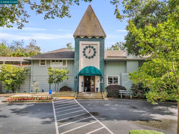 1216 Fairlawn Ct 8, Walnut Creek CA 94595