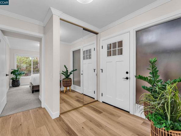 1216 Fairlawn Ct 8, Walnut Creek CA 94595