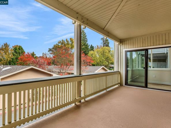 1216 Fairlawn Ct 8, Walnut Creek CA 94595