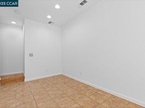 1582 Chandler St 131, Oakland CA 94603