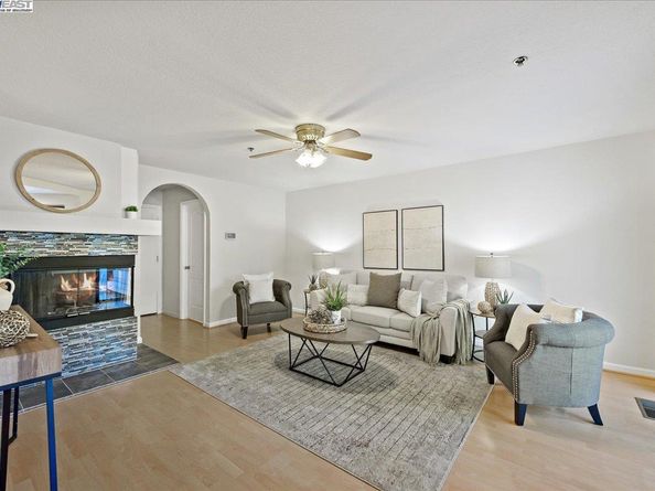 984 Waverly Cmn, Livermore CA 94551