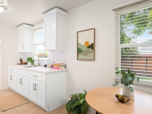 2362 Roosevelt Ave, Richmond CA 94804