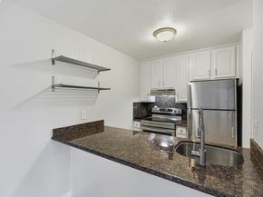 655 River Oak Way 42, Hayward CA 94544