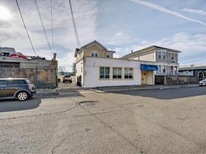 1011 E 11Th St, Oakland CA 94606