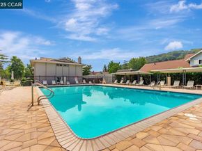 37 Miramonte Dr, Moraga CA 94556