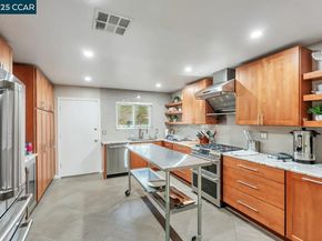 37 Miramonte Dr, Moraga CA 94556