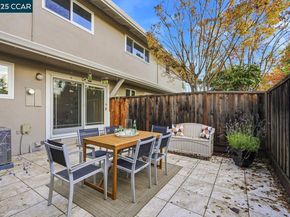 37 Miramonte Dr, Moraga CA 94556