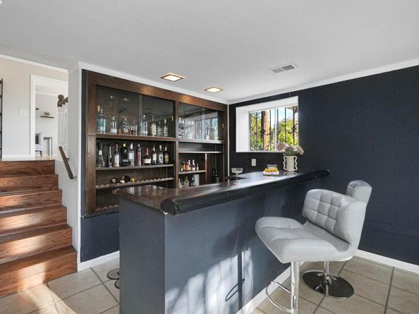 27956 Edgecliff Way, Hayward CA 94542