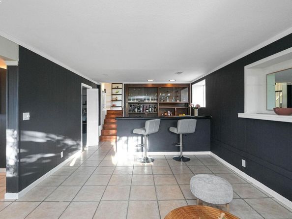 27956 Edgecliff Way, Hayward CA 94542