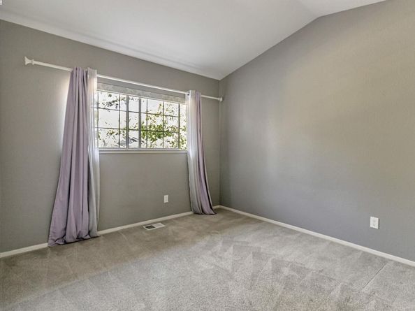 385 Kensington Cmn, Livermore CA 94551