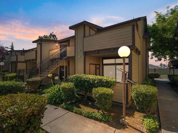 585 Majestic Way, San Leandro CA 94578