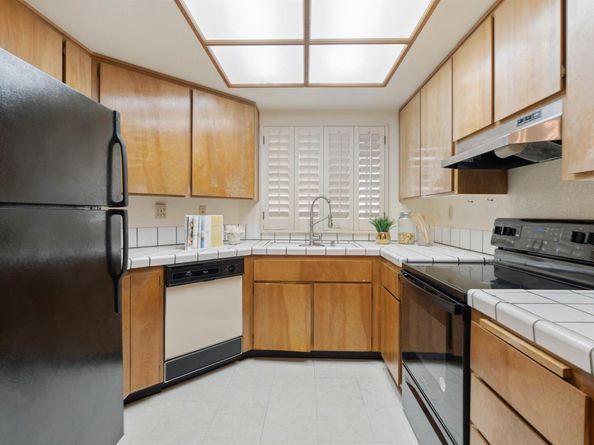 585 Majestic Way, San Leandro CA 94578